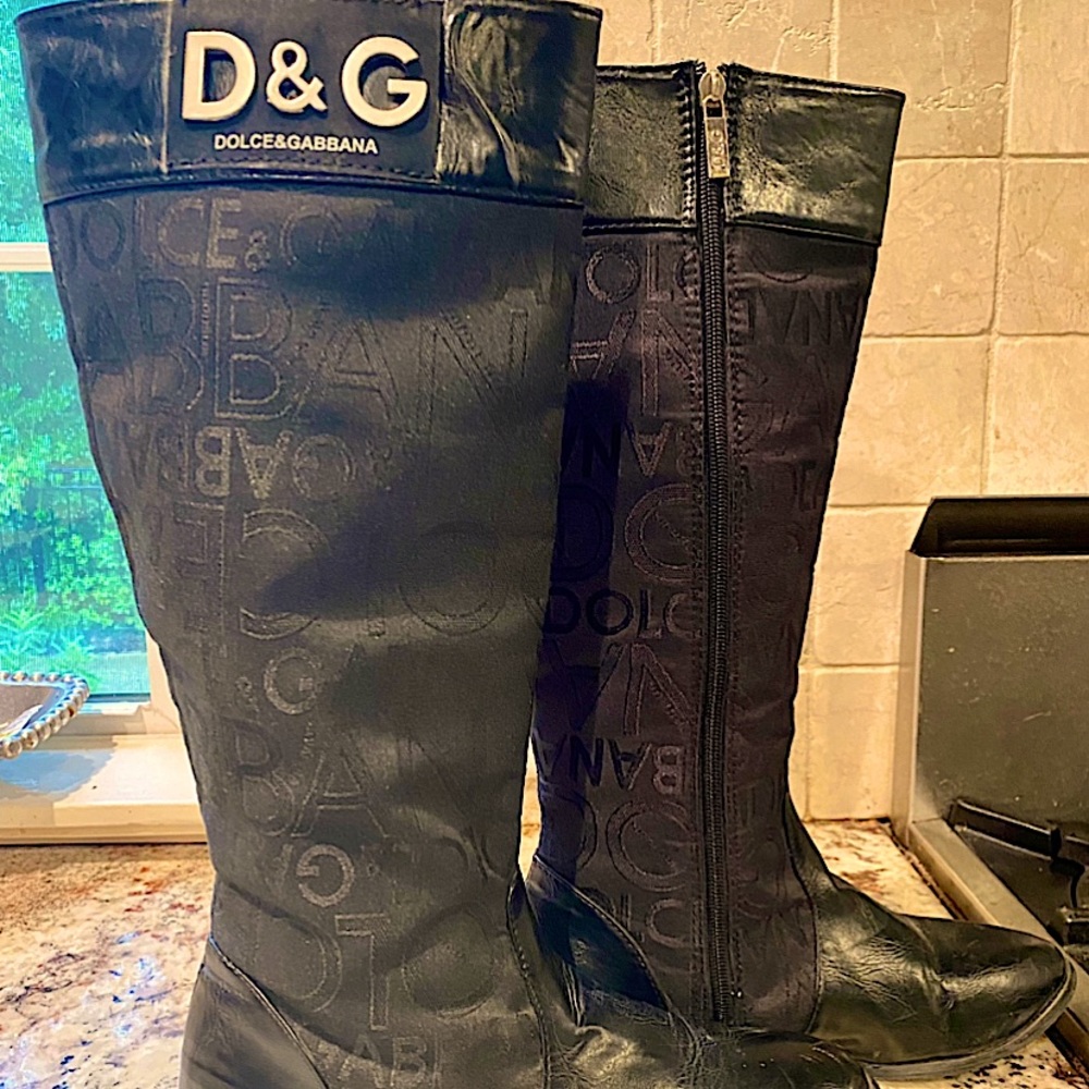 D&G Logo Embossed , Black Knee-High Boots.
